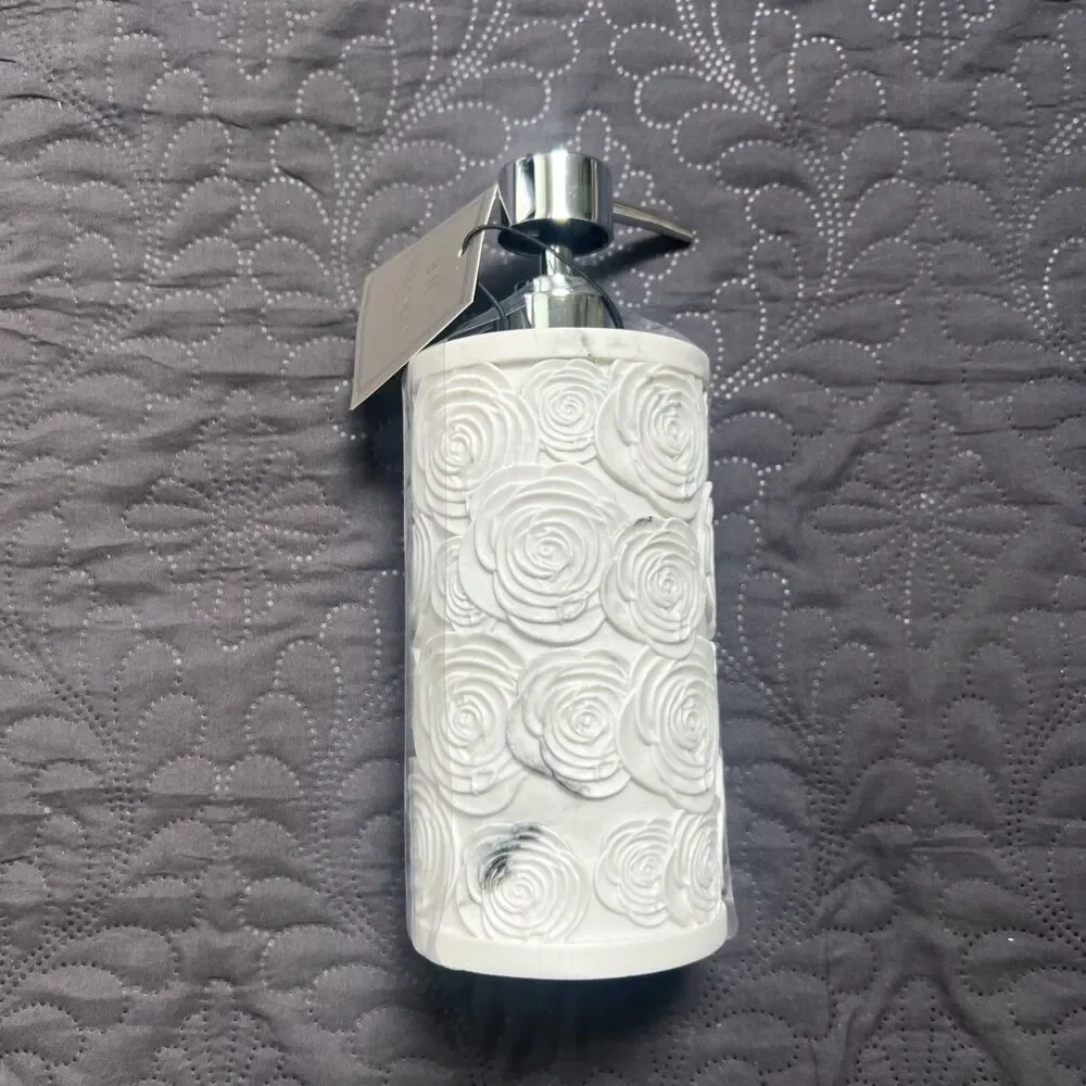 BEEKMAN HOME WHITE, GRAY & SILVER FLORAL ROSES LIQUID SOAP PUMP DISPENSER DECOR